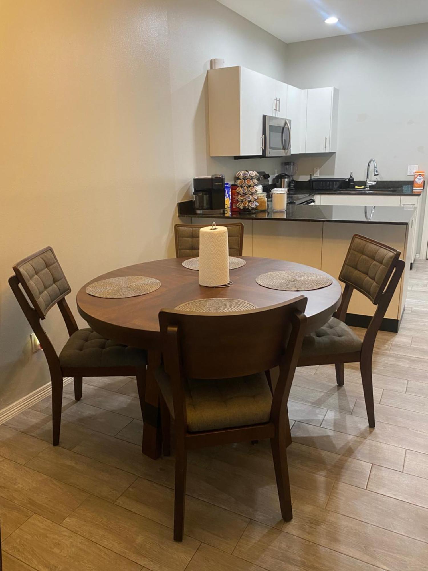 Cozy Getaway With King Bed Near Utrgv Διαμέρισμα Edinburg Εξωτερικό φωτογραφία